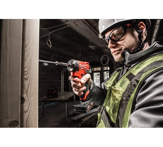 Аккумуляторный винтоверт Milwaukee M12 FUEL FID2-0 4933479876