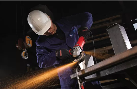 Угловая шлифмашина Milwaukee AGV 17-125 XE 4933432230