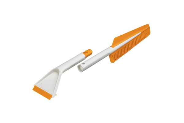 Щетка со скребком Fiskars автомобильная SnowXpert 1019352 в Екатеринбурге 