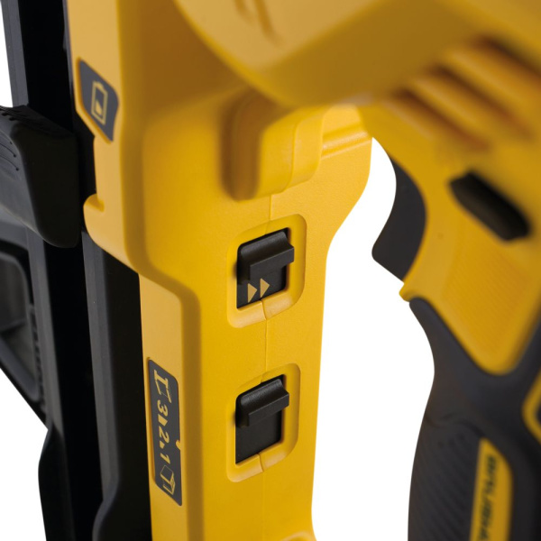 Пистолет монтажный DeWalt DCN890N-XJ в Екатеринбурге