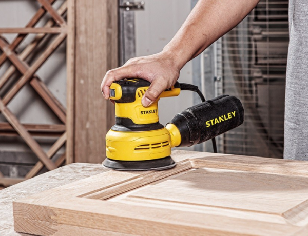 Эксцентриковая шлифмашина STANLEY SS300-RU в Екатеринбурге