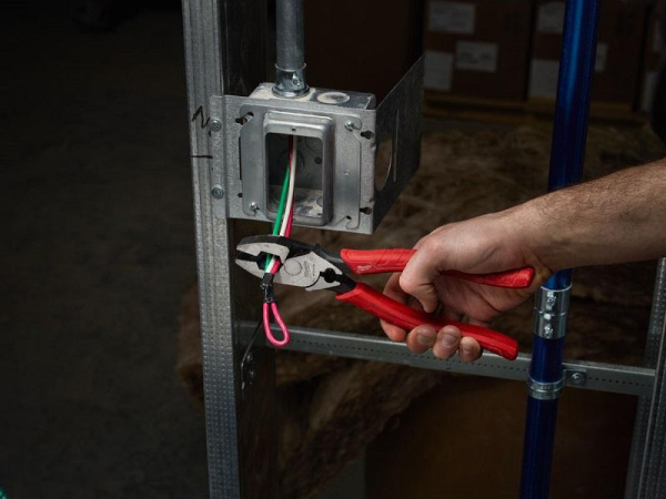 Пассатижи Milwaukee 48226100