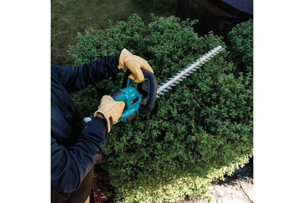 Кусторез аккумуляторный Makita DUH506RF в Екатеринбурге