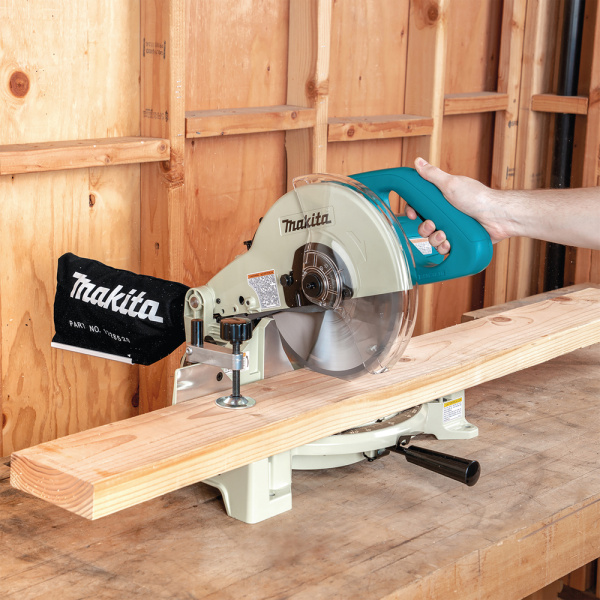 Торцовочная пила Makita LS1040N в Екатеринбурге
