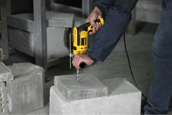 Ударная дрель DeWalt DWD024S в Екатеринбурге