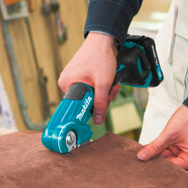 Аккумуляторные ножницы "Makita" CP100DZ в Екатеринбурге