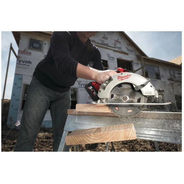 Акк. циркулярная пила Milwaukee M18 BLCS66-502X 4933464590