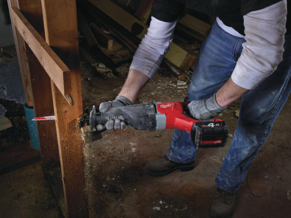 Аккумуляторная сабельная пила Milwaukee M18 CSX-0 FUEL 4933446085
