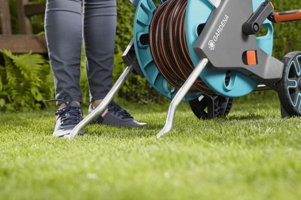 Тележка для шланга AquaRoll M Easy GARDENA 18515-20.000.00 в Екатеринбурге