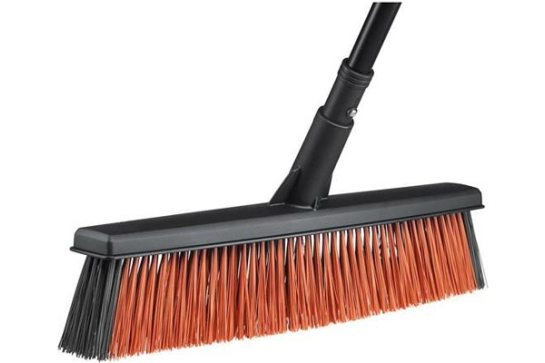 Метла Fiskars большая Solid  1025926 в Екатеринбурге 