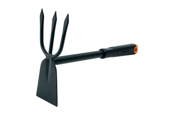 Тяпка Fiskars Ergo 1027030 в Екатеринбурге 