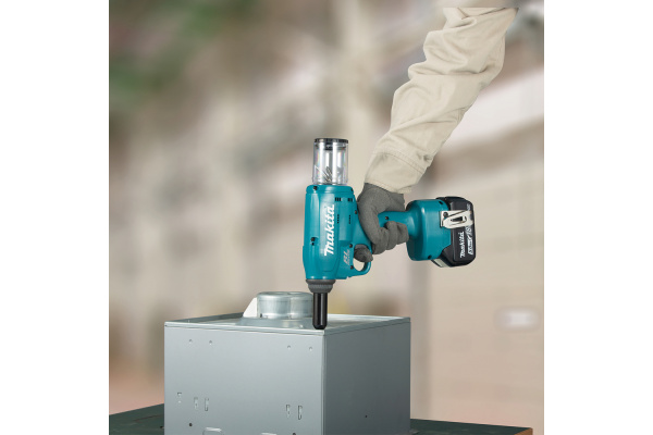 Аккумуляторный пистолет заклепочник Makita DRV150Z в Екатеринбурге