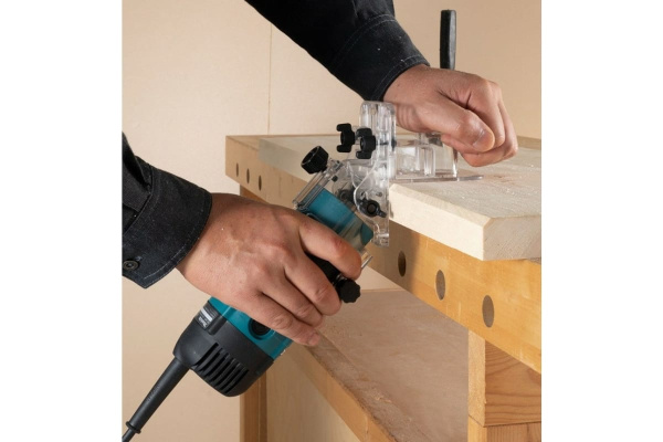 Фрезер кромочный Makita 3712 в Екатеринбурге