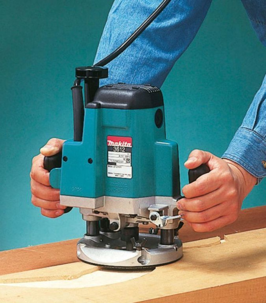 Фрезер Makita 3612С в Екатеринбурге