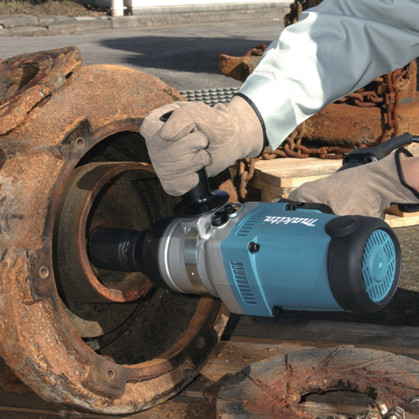 Ударный гайковерт "MAKITA" TW1000  в Екатеринбурге