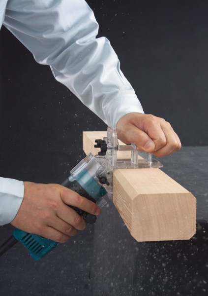 Фрезер Makita 3710 в Екатеринбурге